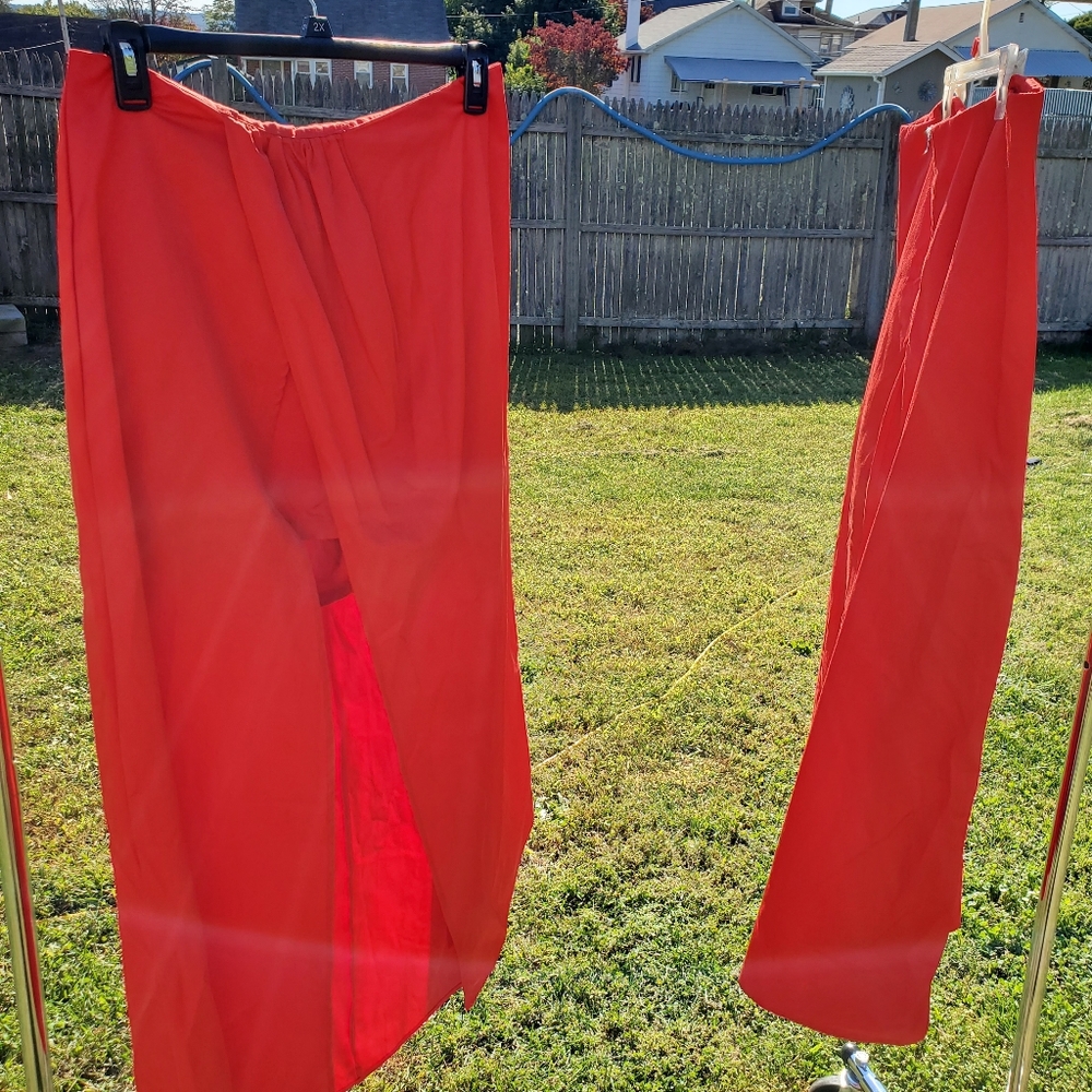 Red high low skirt w/shorts
